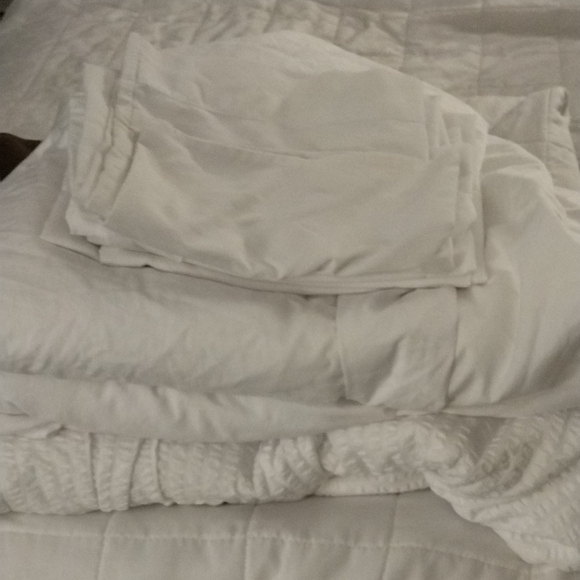 Queen Sheets Set - Picture 1 of 1